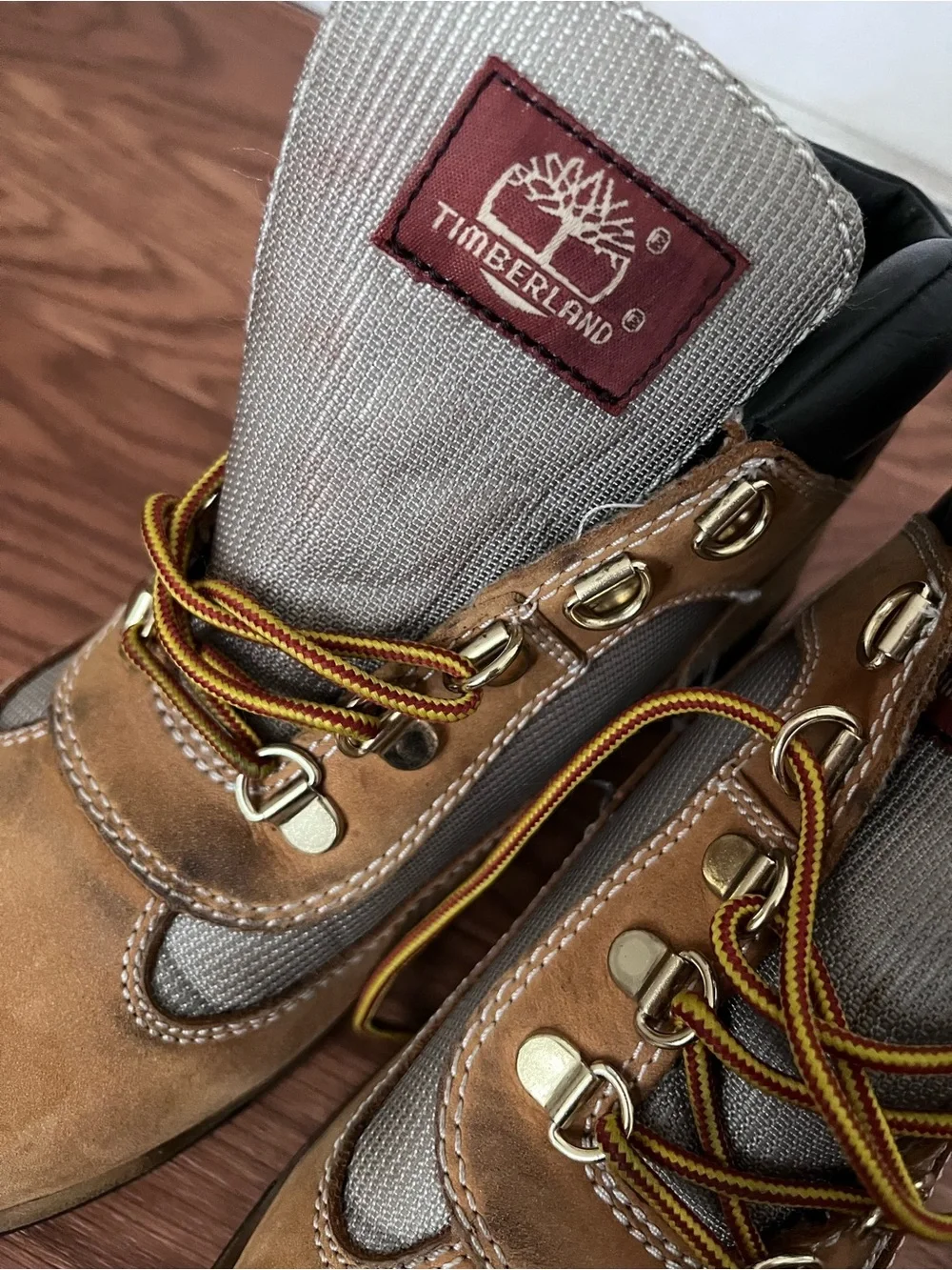 Timberland Field Boot Mid Lace Up Kids, Size 3 10.5CM Approx, Wheat Nubuck AS IS